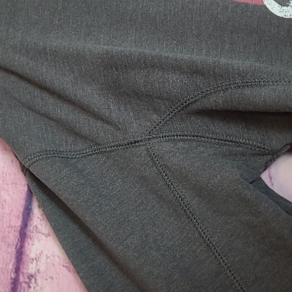 WILDFOX EASY DOES IT BURNOUT RAINBOW GRAPHIC SWEATSHIRT GRAY MEDIUM - Picture 6 of 11